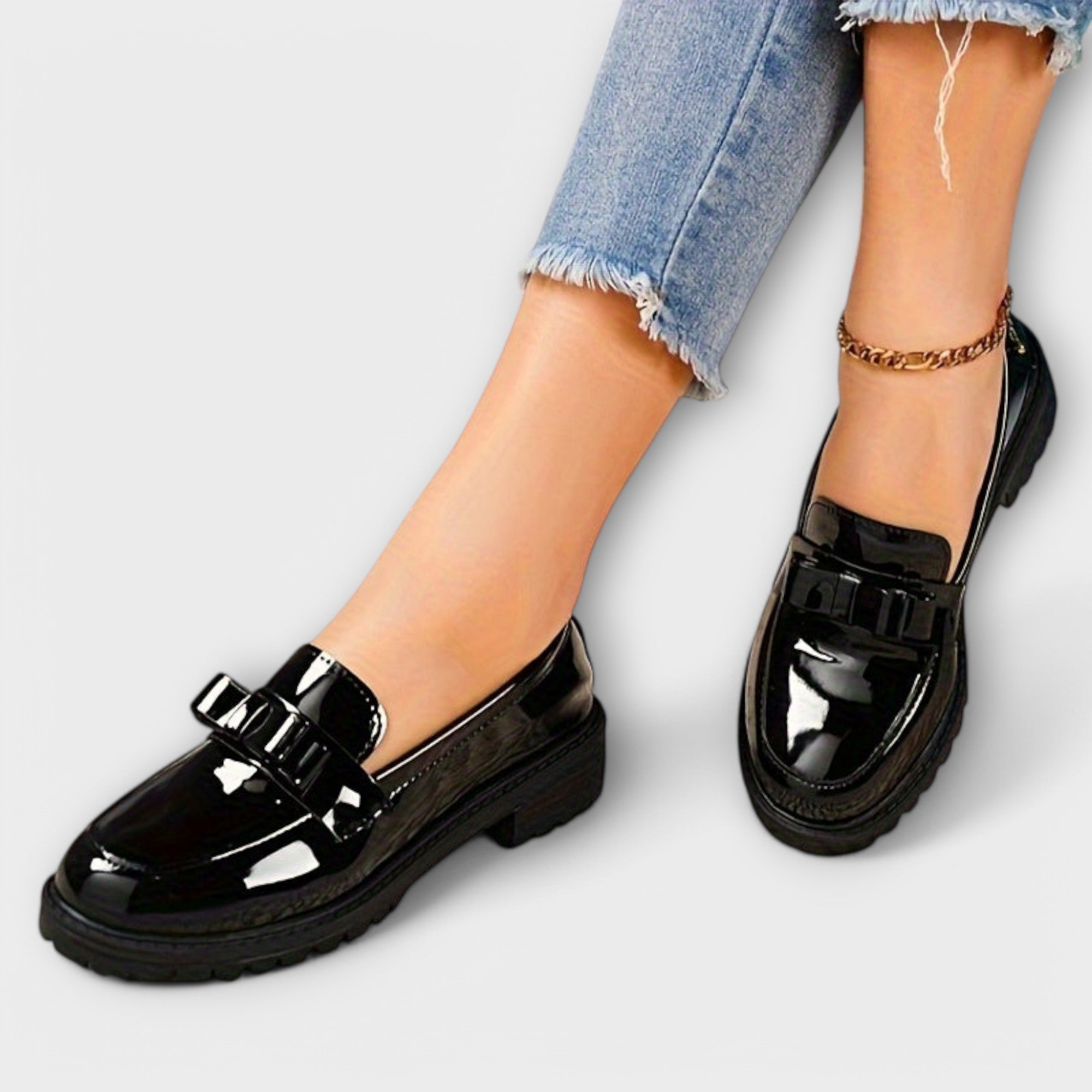 Negru / 41