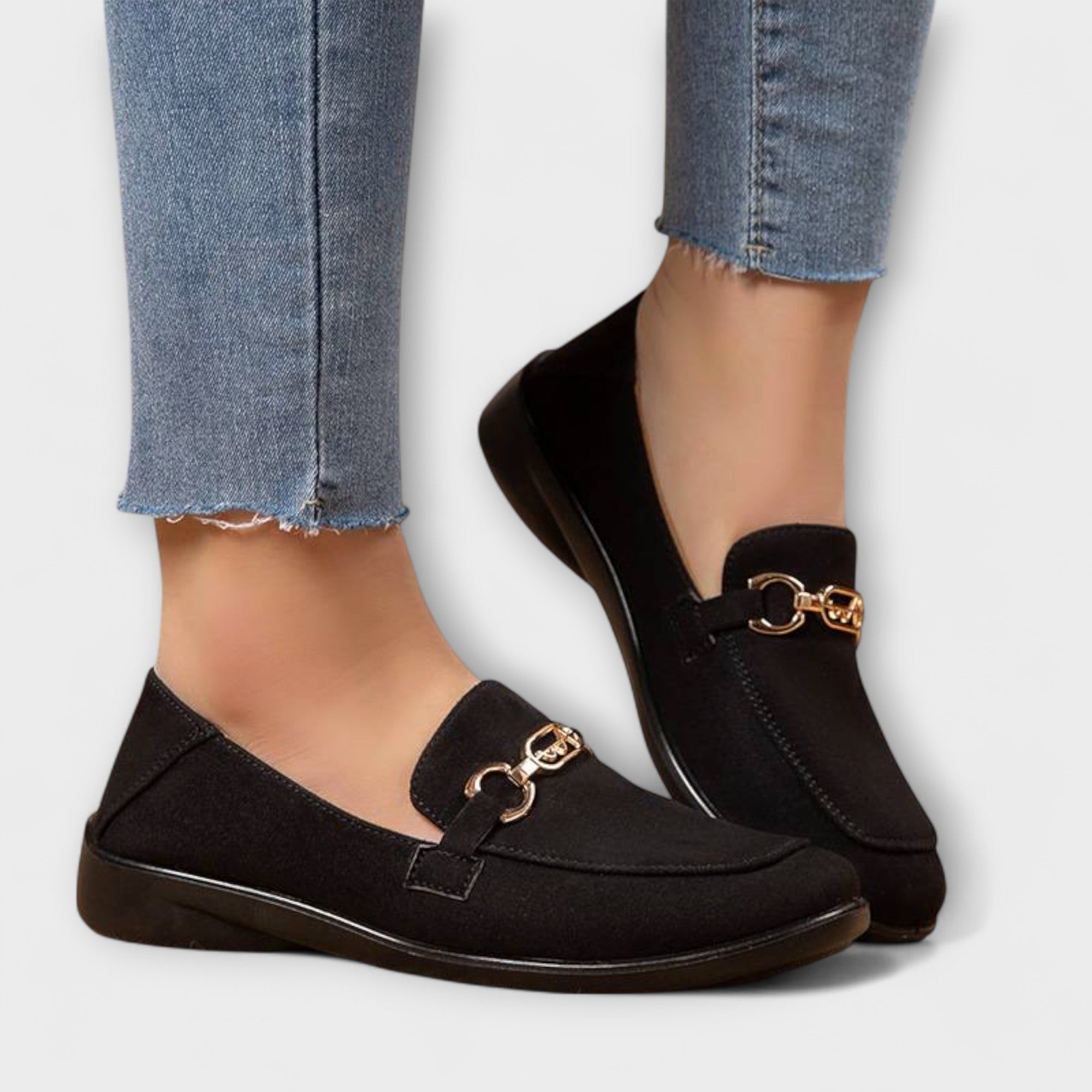 Negru / 43