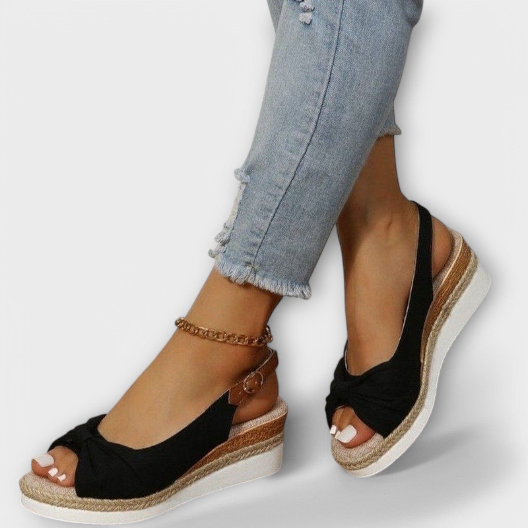 Negru / 43