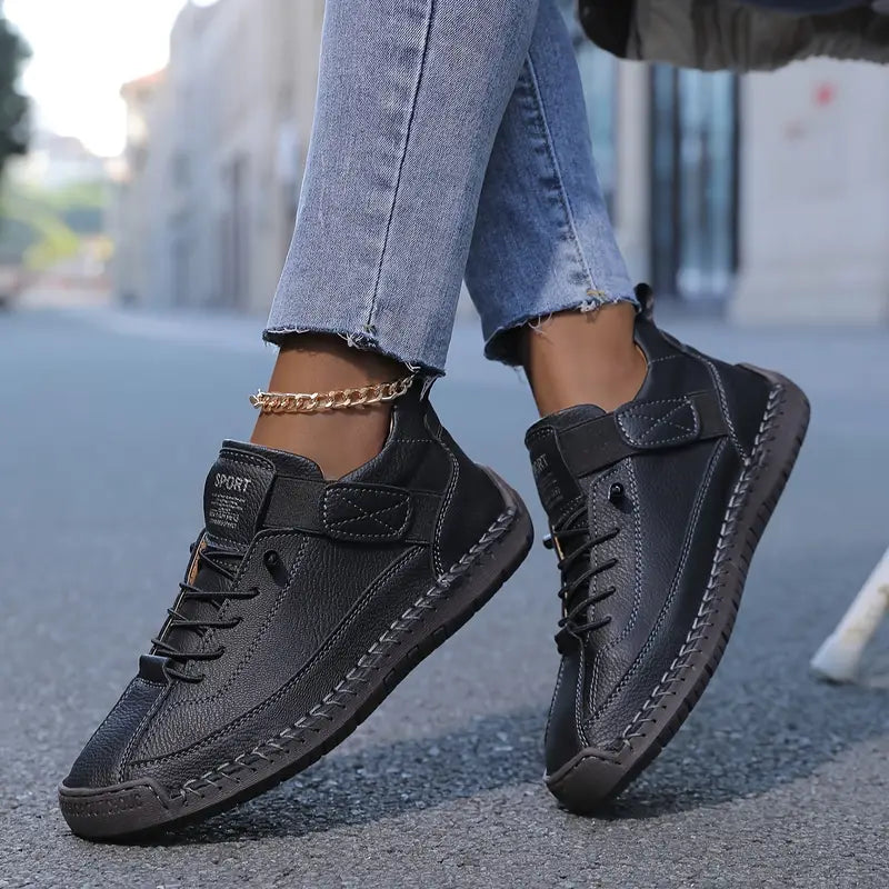 Negru / 44