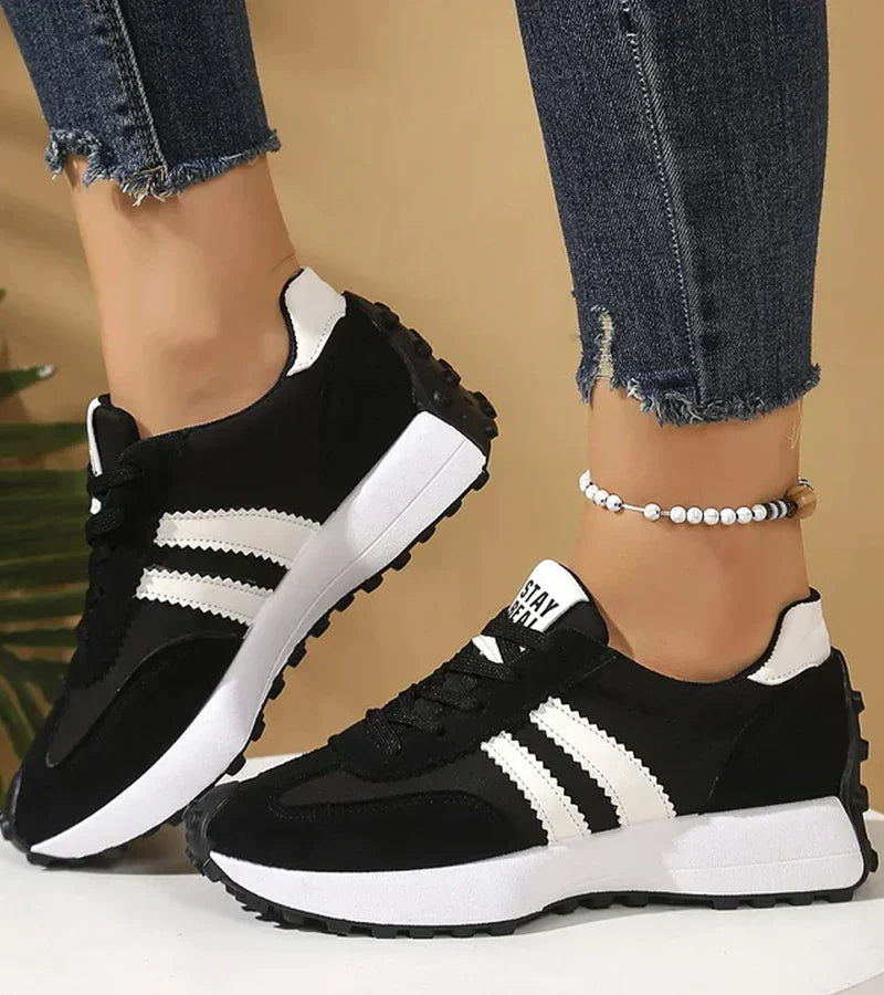 Negru / 43