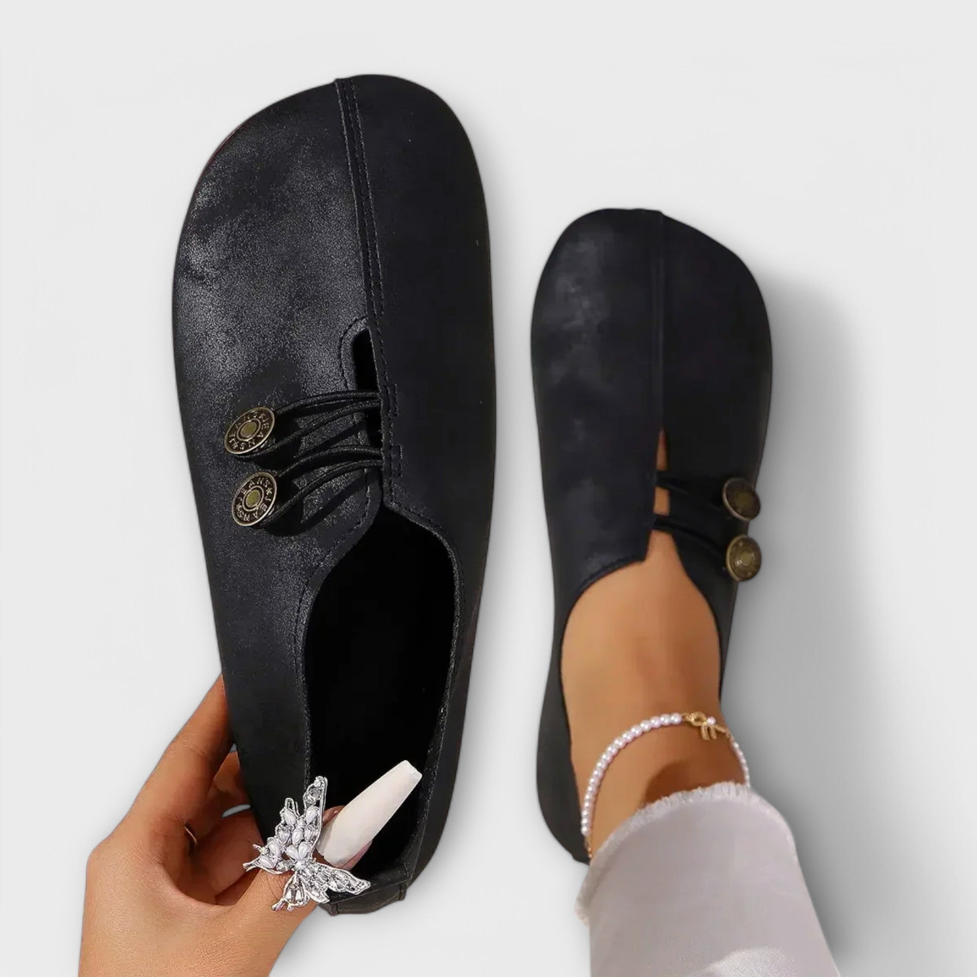Negru / 43