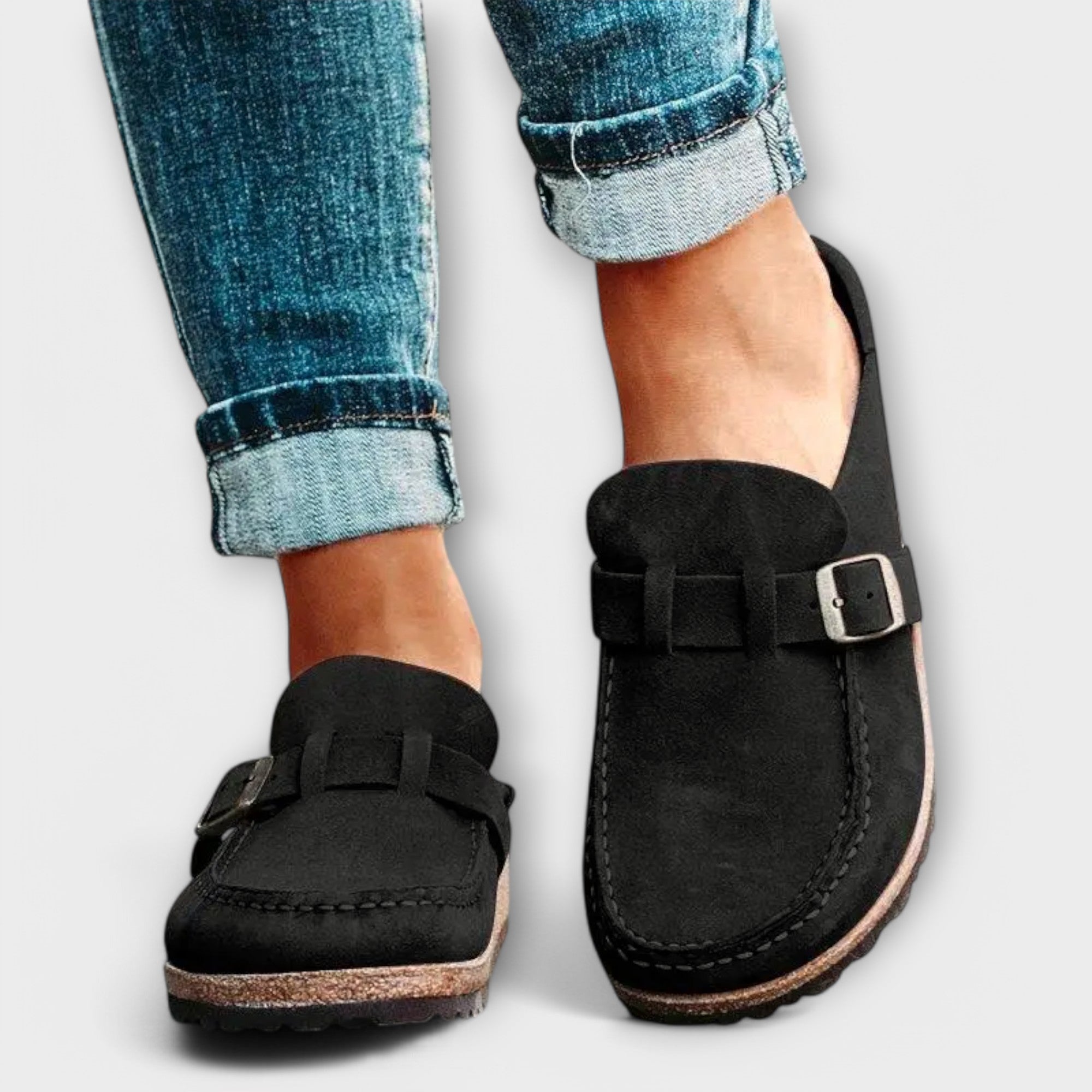 Negru / 41