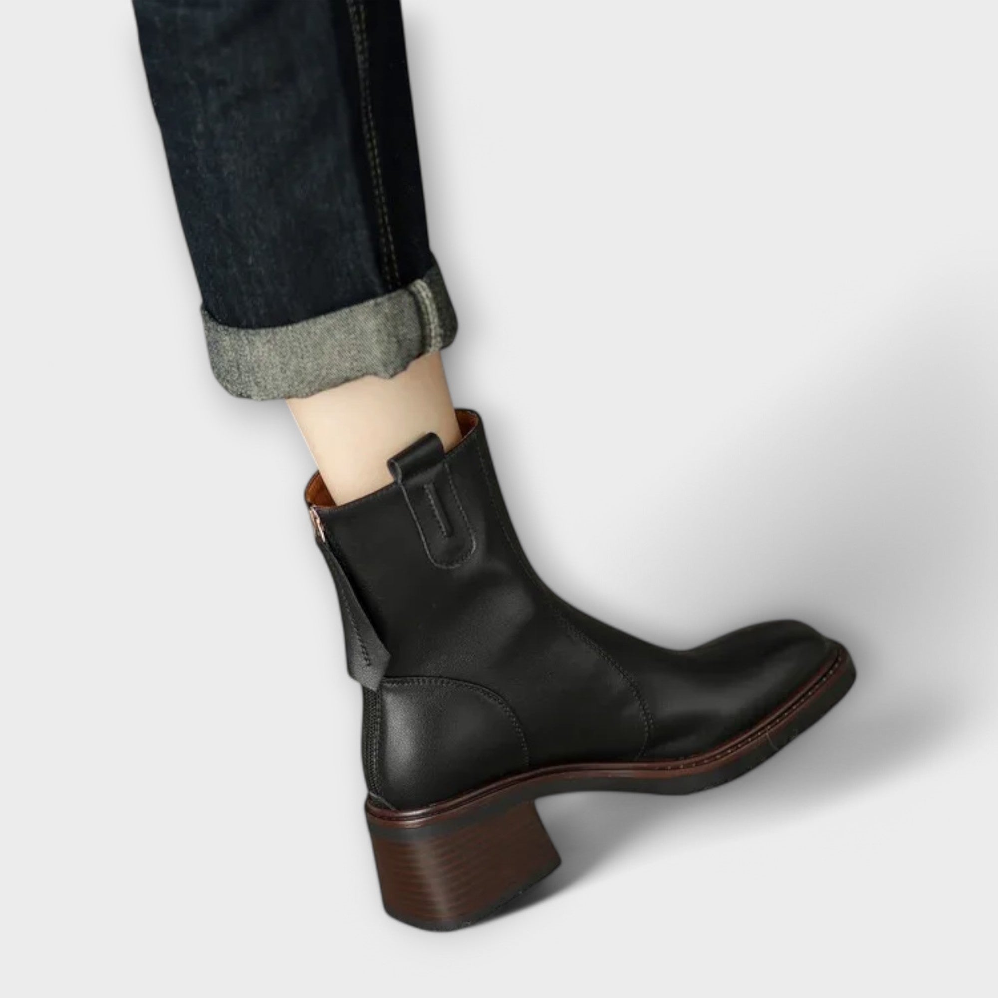 Negru / 40
