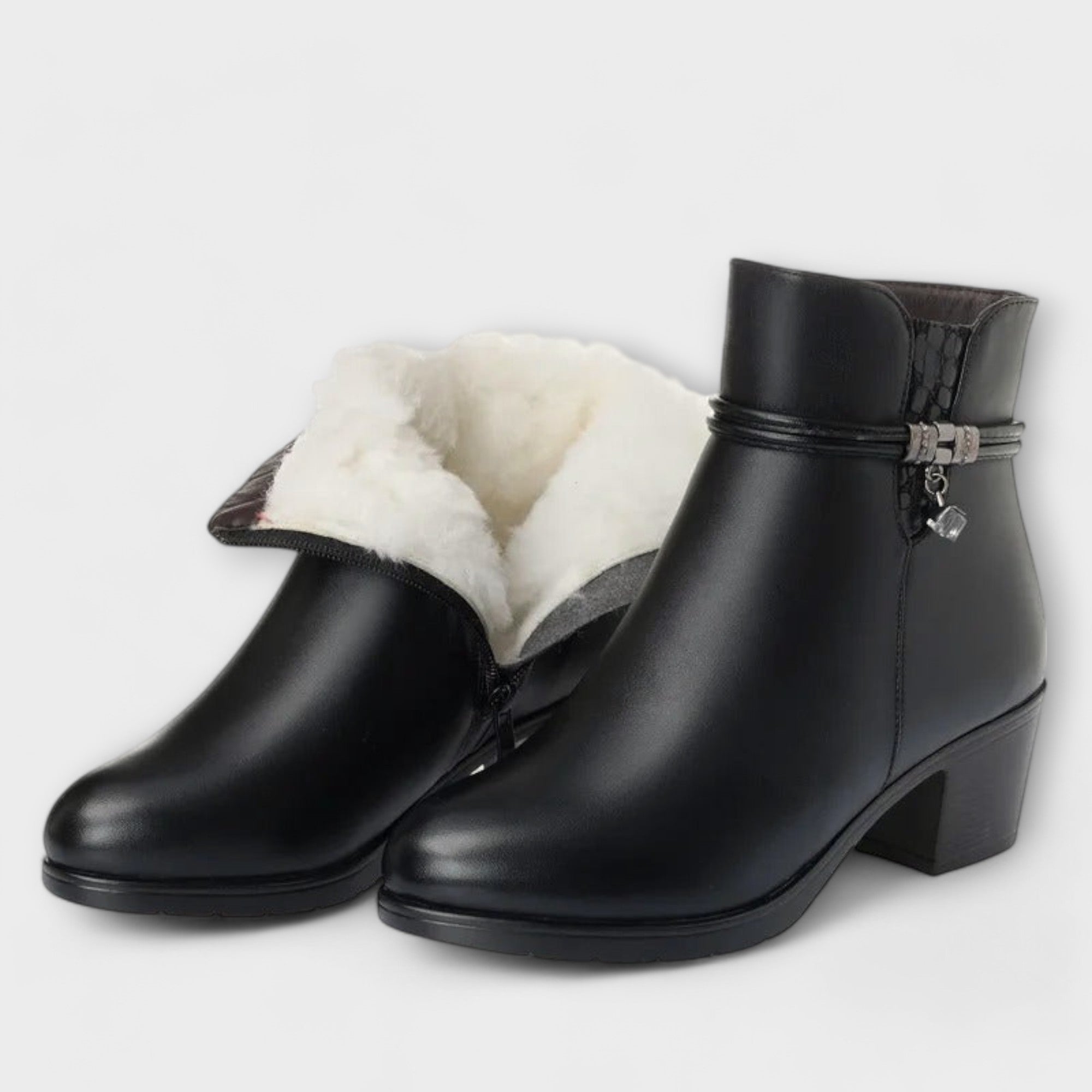 Negru / 43