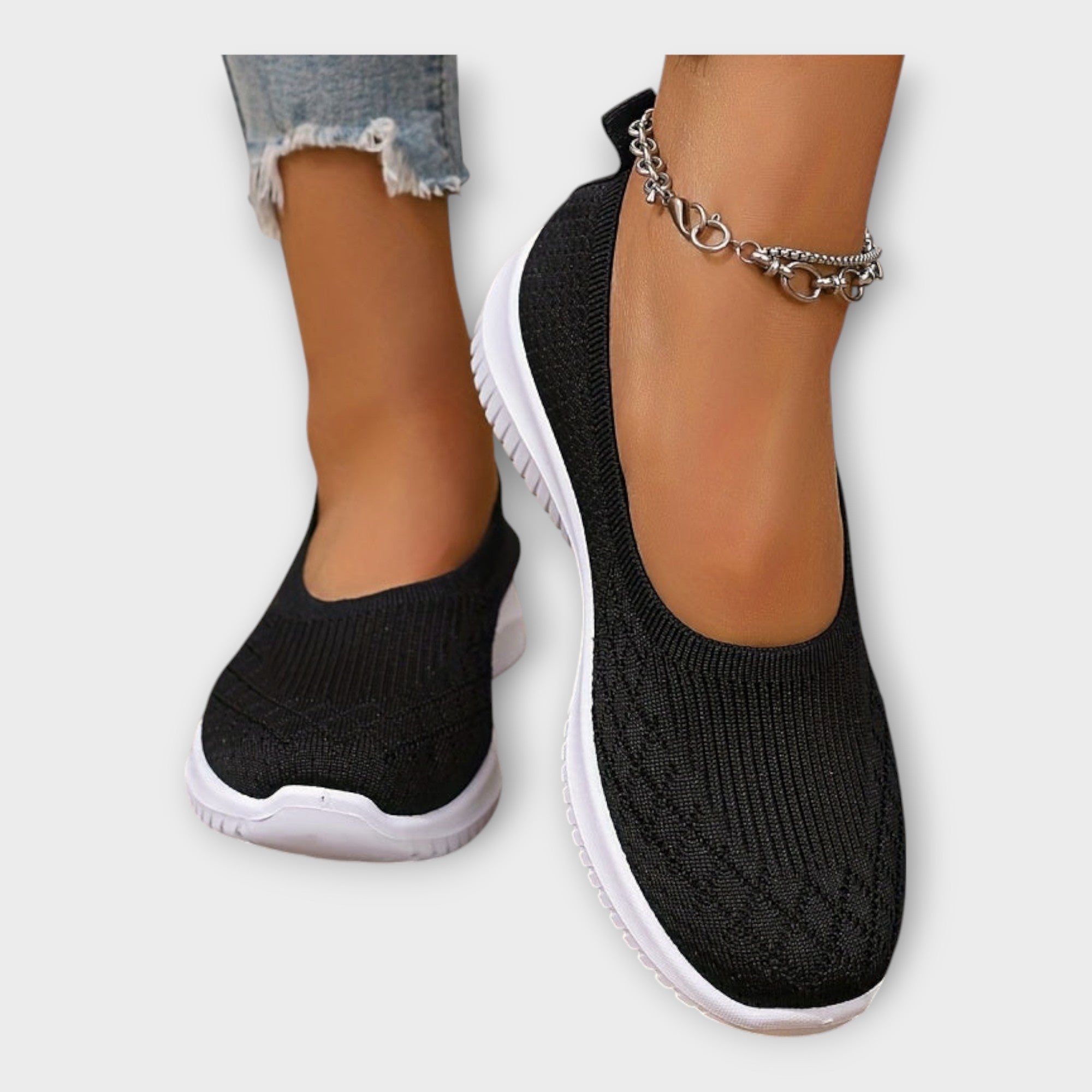 Negru / 43