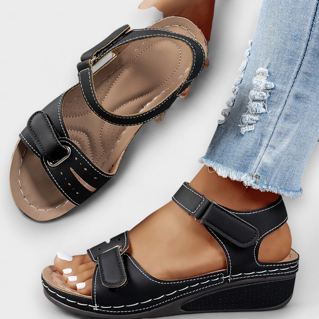 Negru / 43