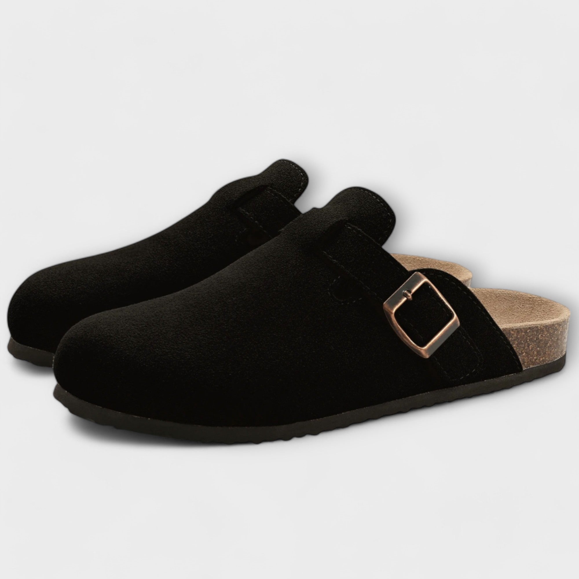 Negru / 44